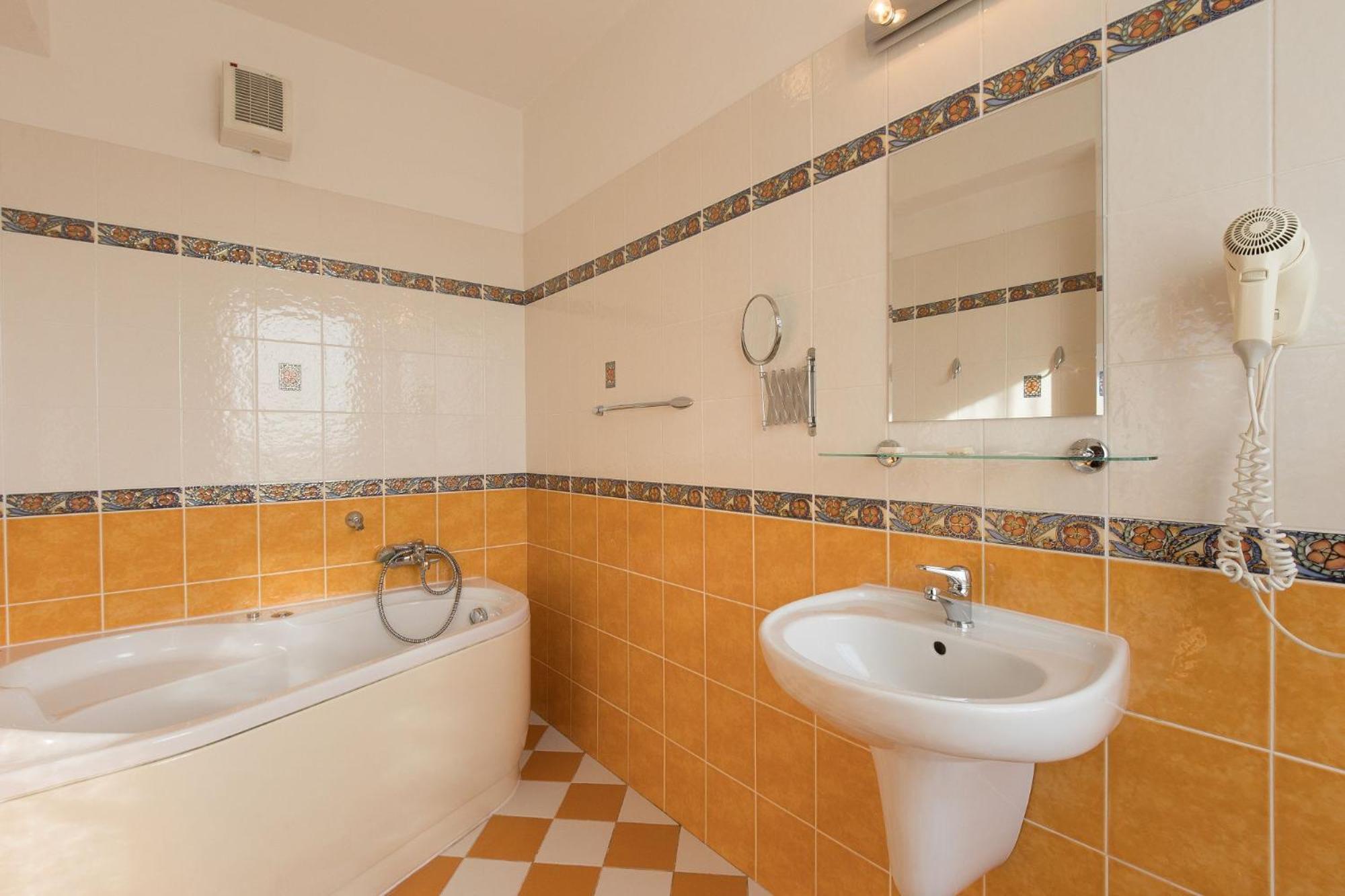 Hotel Belvedere Příbram Eksteriør bilde