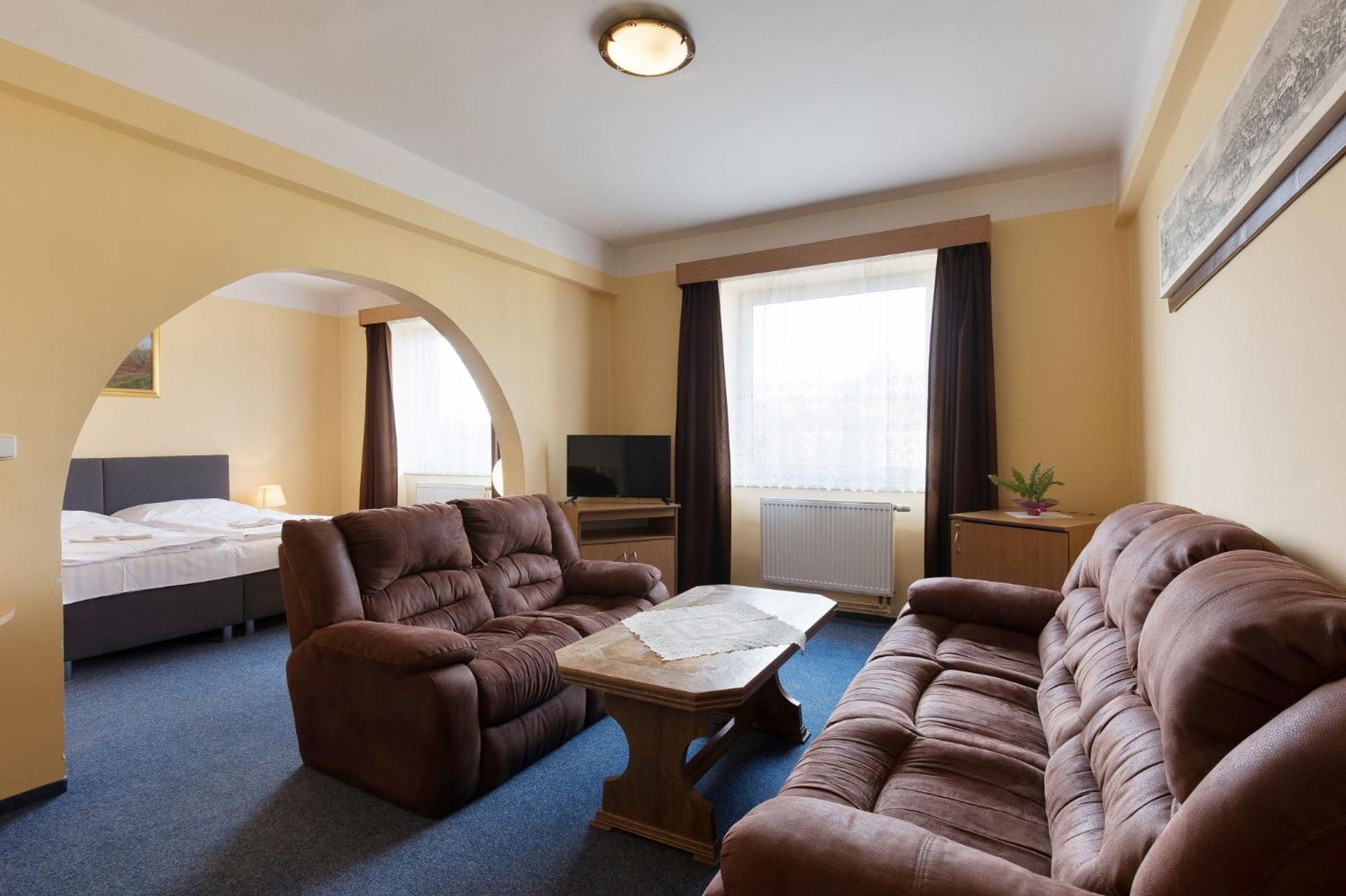 Hotel Belvedere Příbram Eksteriør bilde